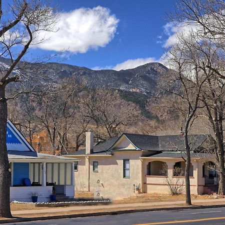 Historic Home W/Pikes Peak Views โคโลราโดสปริงส์ ภายนอก รูปภาพ