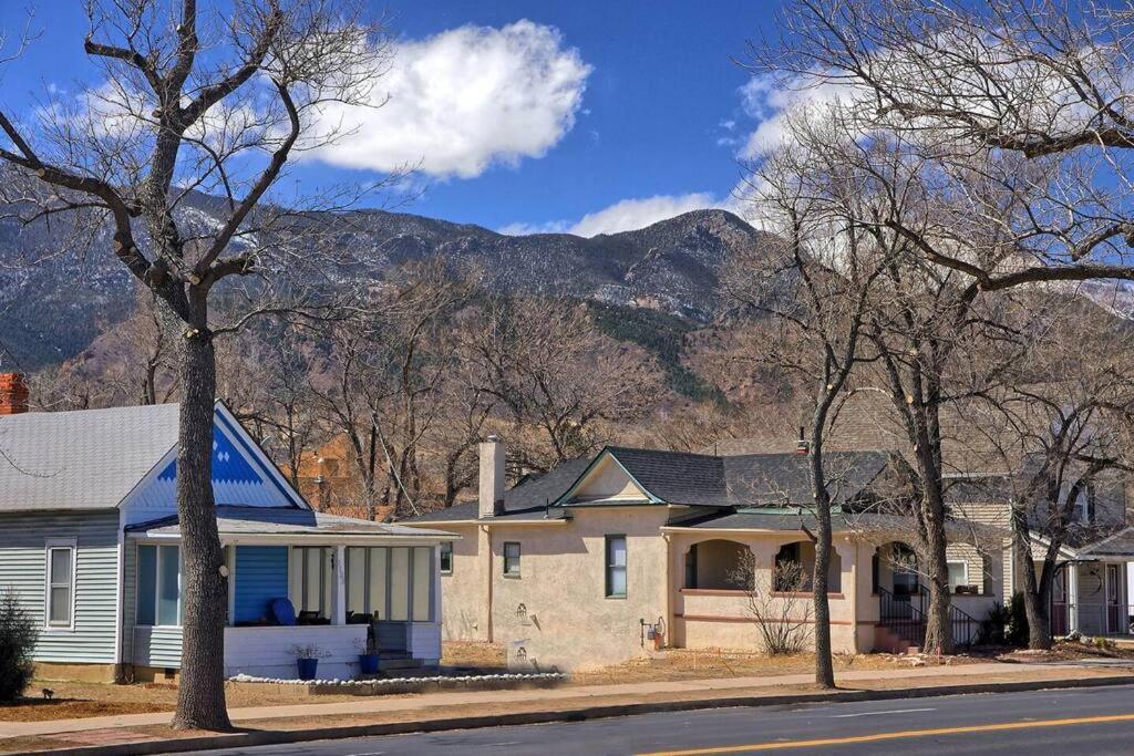 Historic Home W/Pikes Peak Views โคโลราโดสปริงส์ ภายนอก รูปภาพ