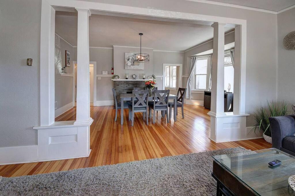 Historic Home W/Pikes Peak Views โคโลราโดสปริงส์ ภายนอก รูปภาพ