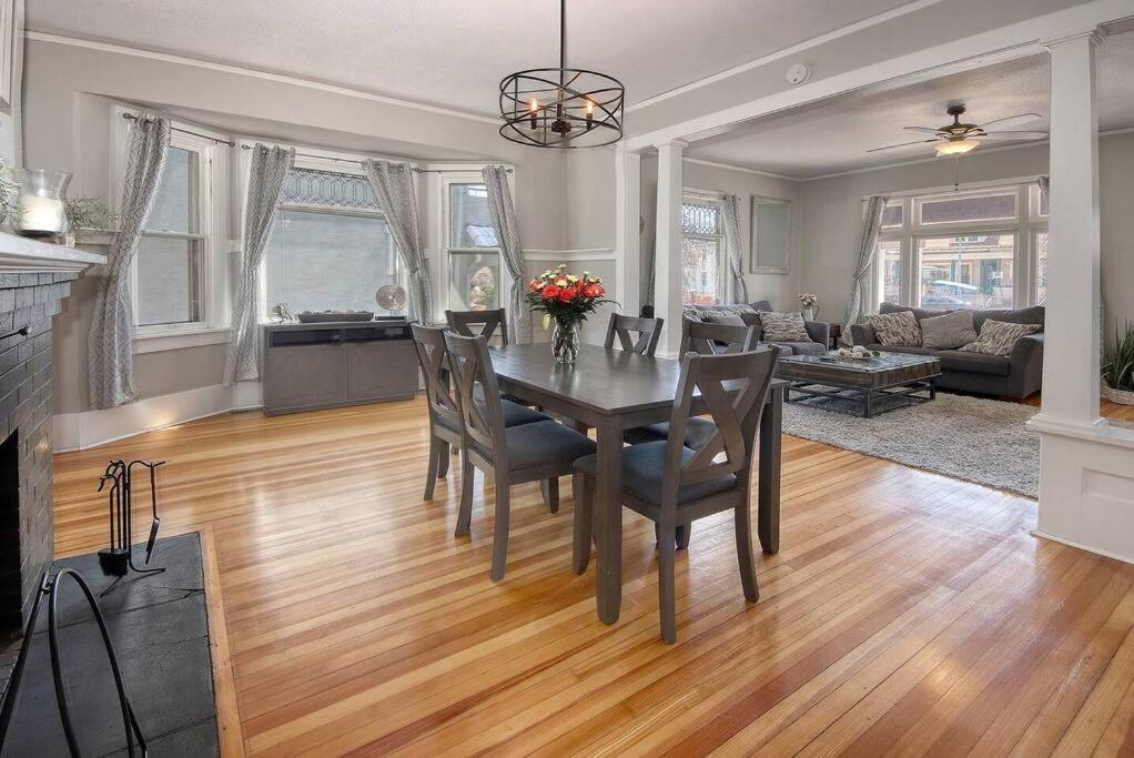 Historic Home W/Pikes Peak Views โคโลราโดสปริงส์ ภายนอก รูปภาพ